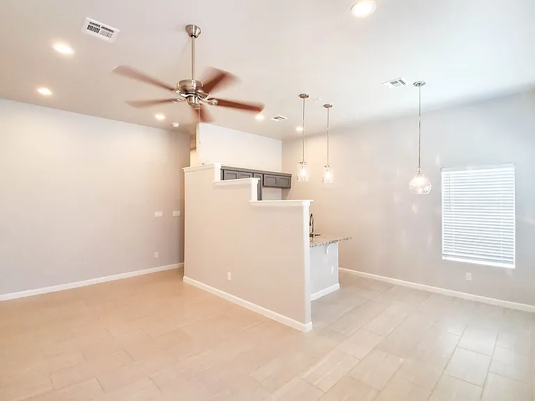 6524 Hoop St — Photo 3