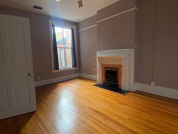 5th image of 1104 Floyd Ave