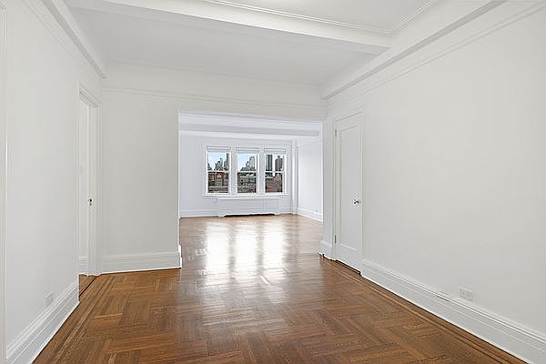 1st image of 25 W 81st St #12A