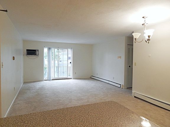 3rd image of 357 Newport Ave APT 4D