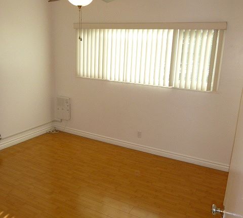 3rd image of 519 San Francisco Ave