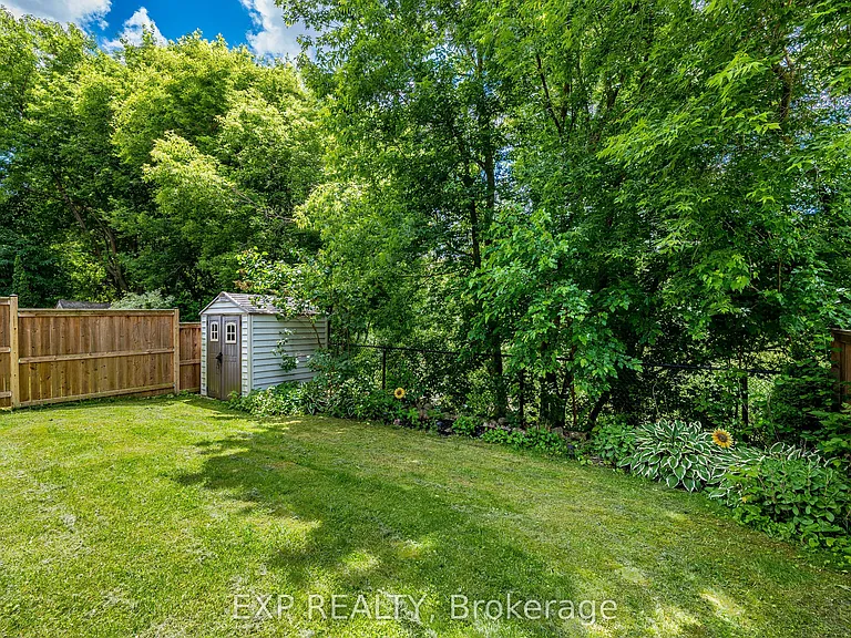 63 Wood Grove Cres — Photo 43