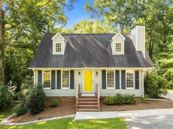 3309 Bearskin Ct, Raleigh, NC 27606