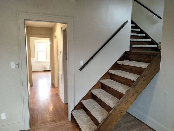 Stair to loft bedroom 