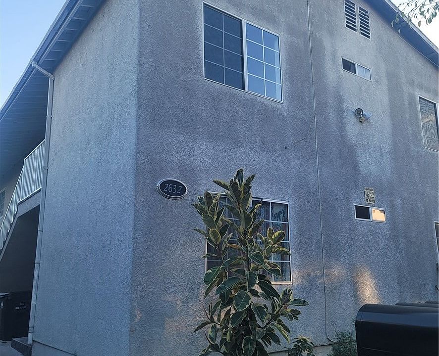 1st image of 2632 W 16th Pl