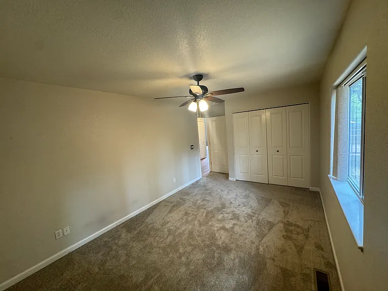 2559 S Rocking Horse Ln — Photo 19