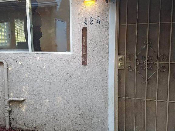3rd image of 484 W 24th St