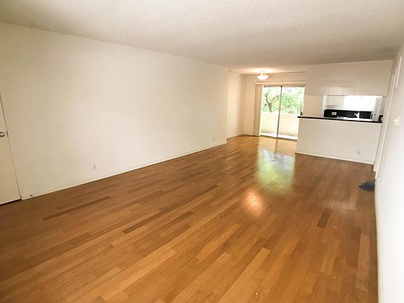 2nd image of 1339 Federal Ave APT 2