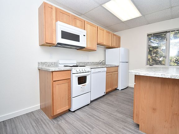 5th image of 801 W Villard St #34