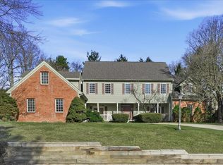 4202 Brentwood Dr, Valparaiso, IN 46383