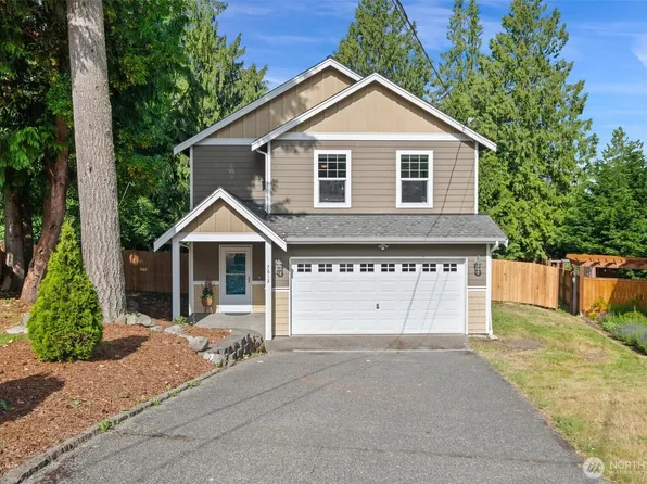 7612 Sandy Way NE, Poulsbo, WA 98370