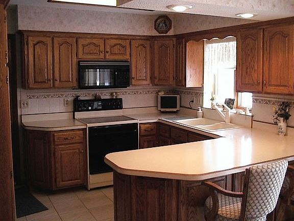 Updated kitchen with breakfast bar