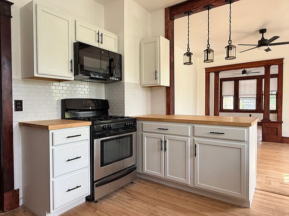 4th image of 150 Green St #1