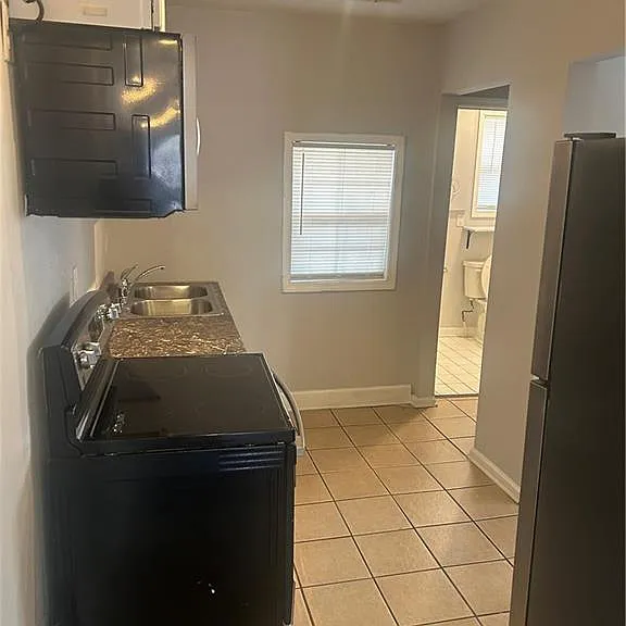 1180 Sims St SW — Photo 6