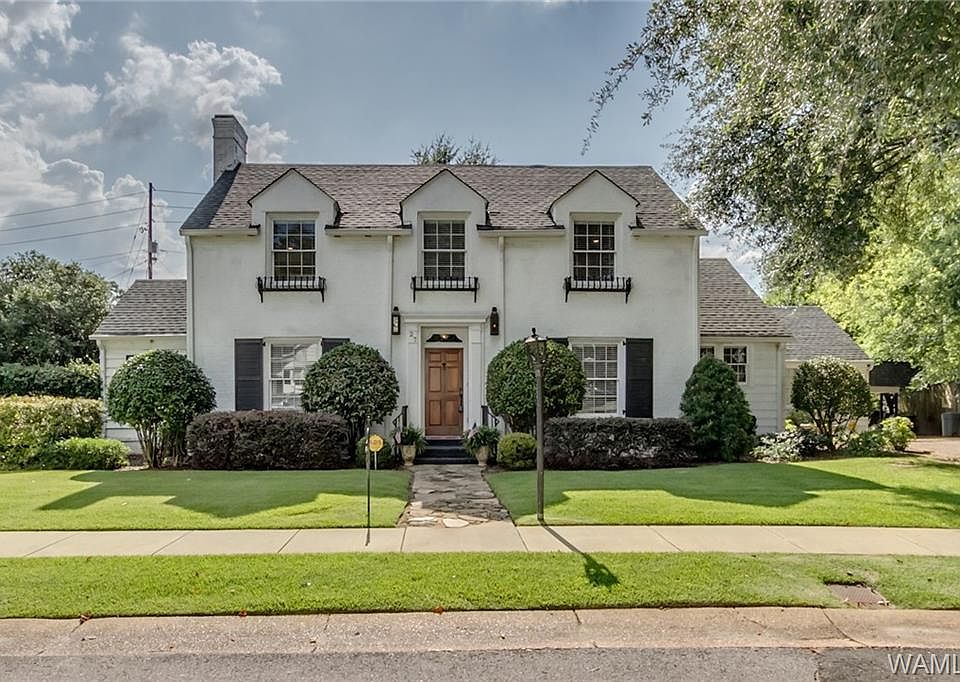 1st image of 27 University Cir