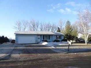 1035 22nd St NE, Owatonna, MN 55060