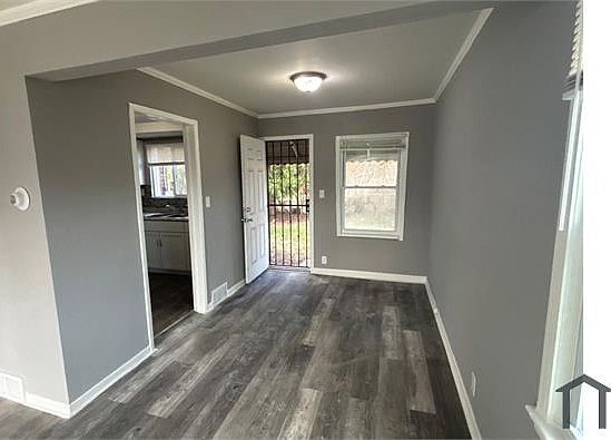 4th image of 16887 Evergreen Rd