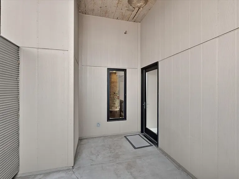 4100 Forest Park Ave #213 — Photo 31