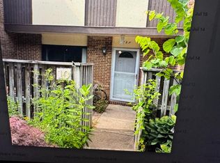 10 Pine Bark Ct, Cockeysville, MD 21030