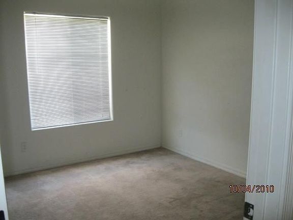 5th image of 15709 N Poppy St