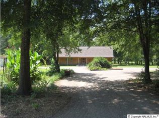 125 Hood Rd, Rainbow City, AL 35906