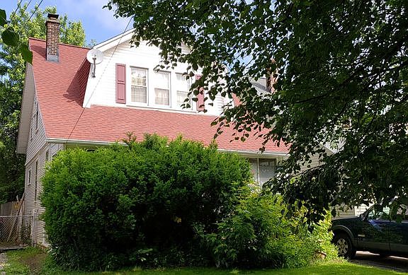 3rd image of 34 Eaglewood Ave