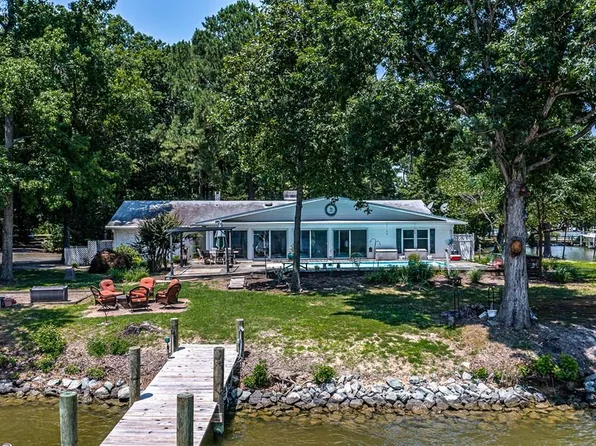 877 Wheatland Acres Rd, Lottsburg, VA 22511