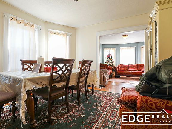 3rd image of 6 Becket St #1