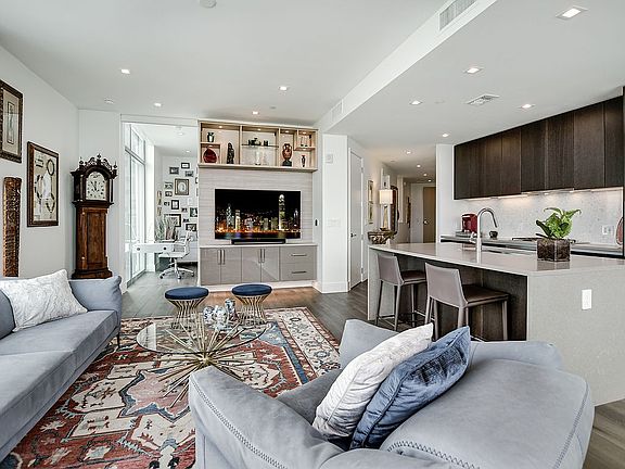 2nd image of 501 West Ave #1504