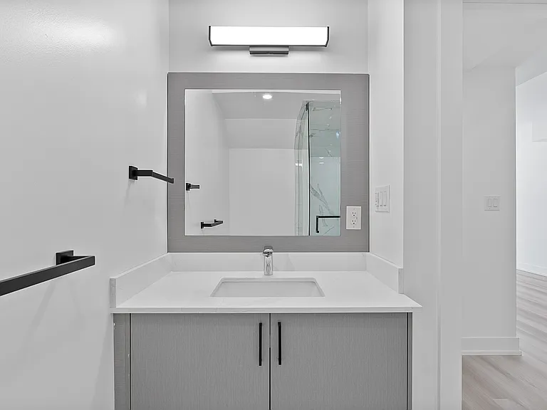 587 Oakwood Ave — Photo 38