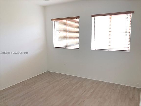 4th image of 10764 NW 84th St #7