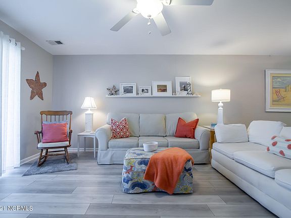 4th image of 22 Beaufort St #C
