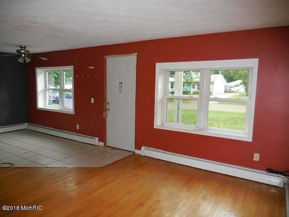 2nd image of 710 Denway Dr