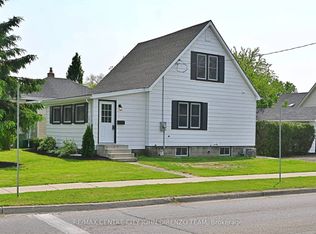 52 Woodworth Ave, Saint Thomas, ON N5P3J8