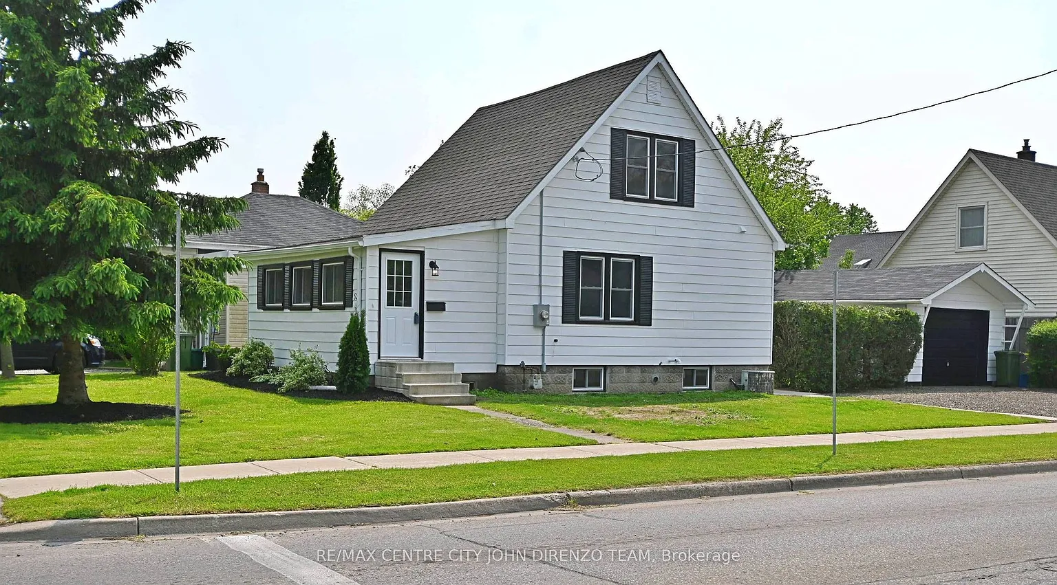52 Woodworth Ave photo 1