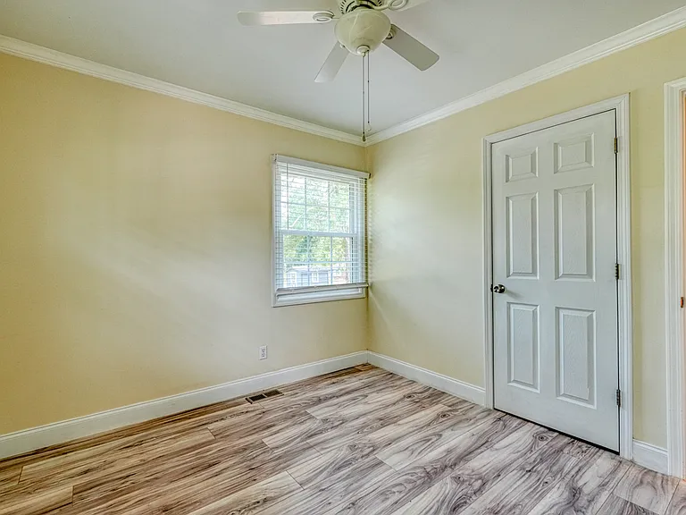 311 Pioneer Pl — Photo 24