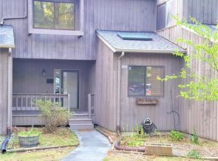 403 Fairoaks Cir, Chapel Hill, NC 27516