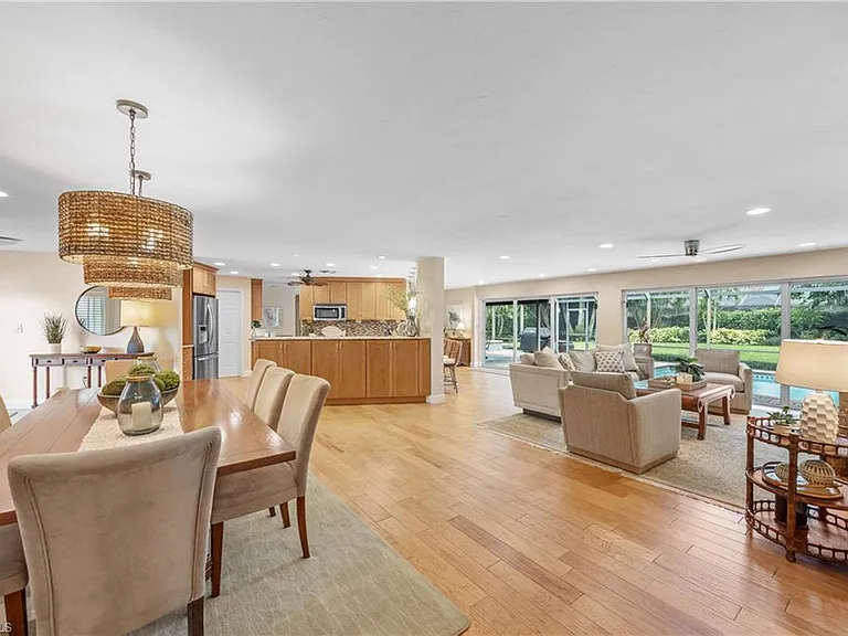 675 Harbour Dr — Photo 10