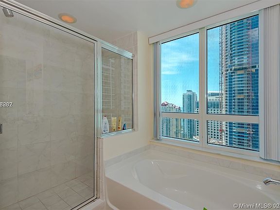 5th image of 950 Brickell Bay Dr APT 3611