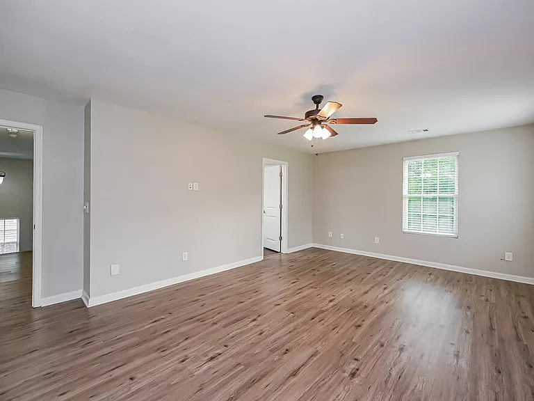 4004 Alicia Ln — Photo 11