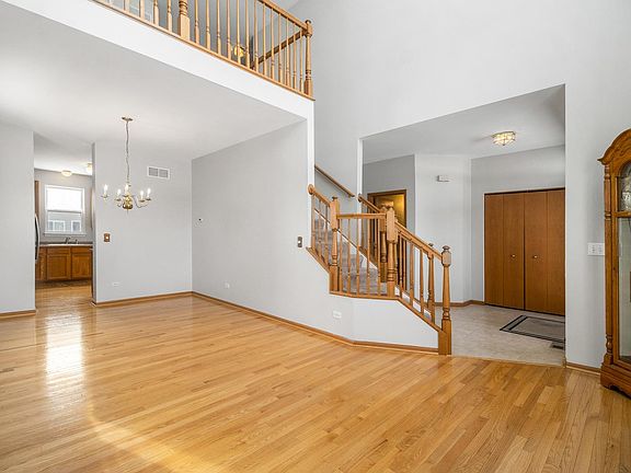 2nd image of 7802 Springside Ct