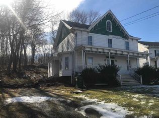 41 Church St, New Baltimore, NY 12124