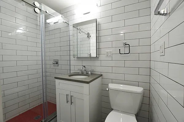 Rented by REAL New York | media 6