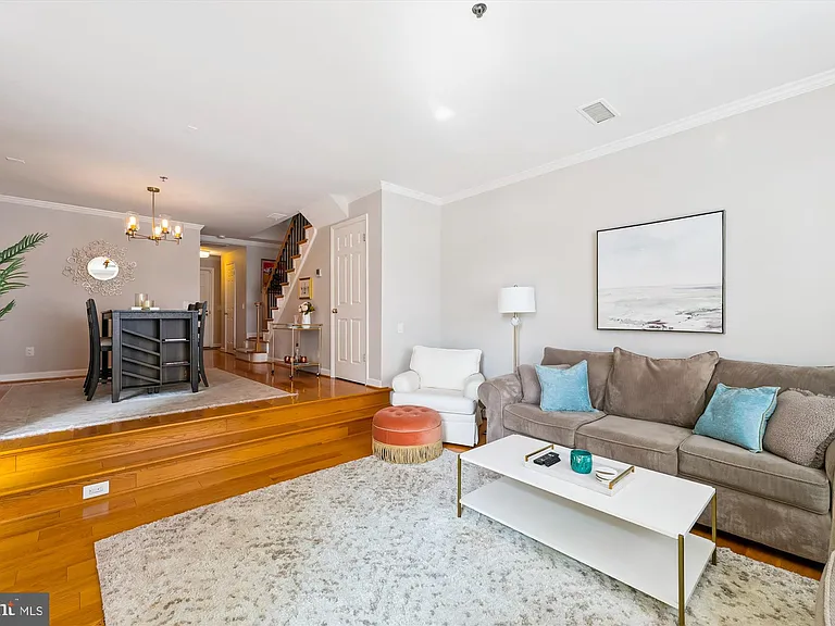 116 N Union St — Photo 26