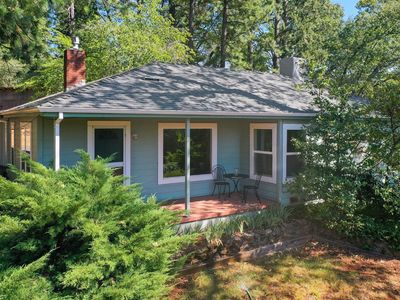 12092 McCourtney Rd, Grass Valley, CA, 95949