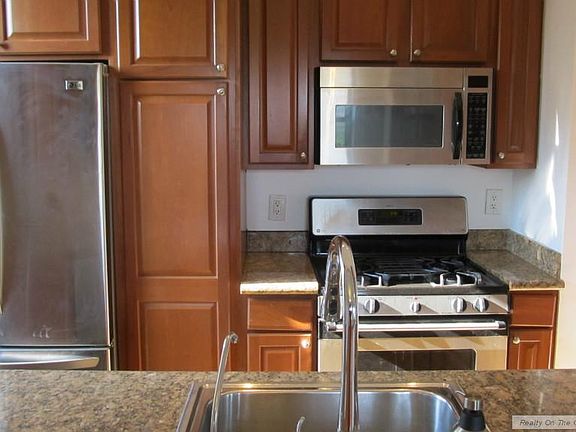 5th image of 255 Eastern Pkwy APT F6
