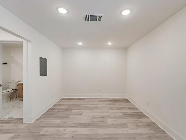 4514 Bryan St #103 — Photo 1