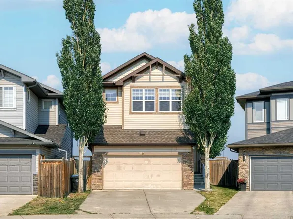 65 W Panora Way NW, Calgary, AB T3K 0R4