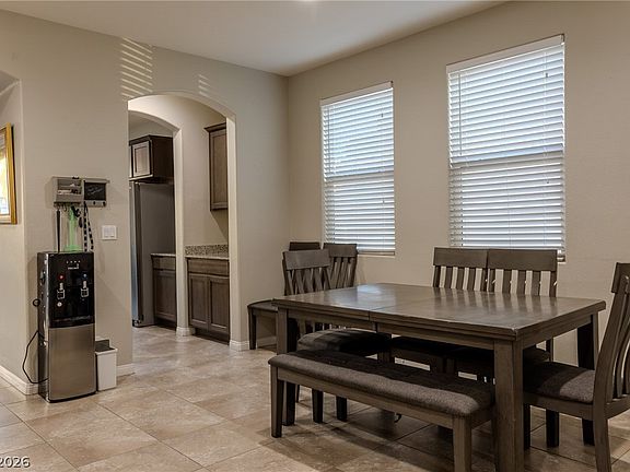 4th image of 5336 Mountain Garland Ln