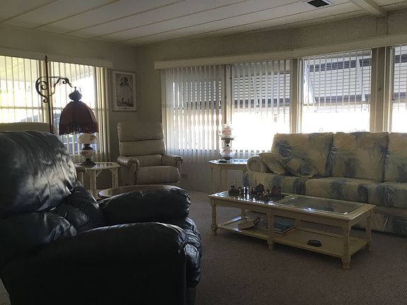 2nd image of 321 Castle Dr